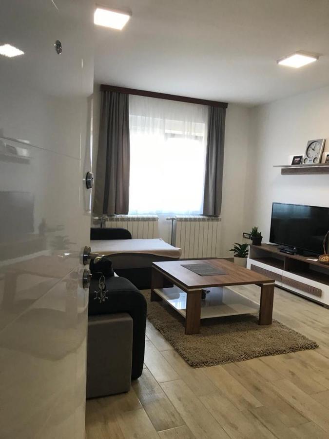 MM Apartmani Belgrad Exterior foto